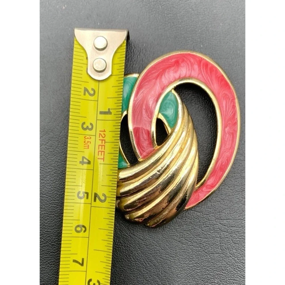 Vintage Gold Tone And Pink And‎ Green Enamel Swirl Brooch